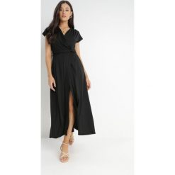 Czarna Sukienka Kopertowa Chloriera. Czarne sukienki damskie Born2be, na imprezę, l, bez wzorów, z tkaniny, eleganckie, bez kołnierzyka, bez ramiączek, maxi, kopertowe. W wyprzedaży za 103.99 zł.