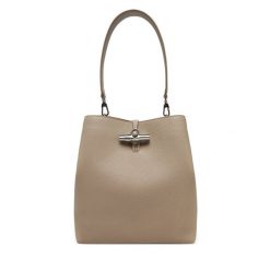 Torebka Longchamp. Brązowe torebki klasyczne damskie Longchamp, bez wzorów, bez dodatków. Za 2,639.00 zł.
