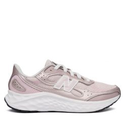 Buty do biegania New Balance. Czerwone obuwie do biegania damskie New Balance. Za 449.99 zł.