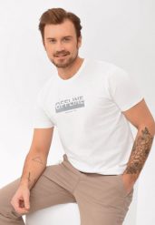 T-shirt z grubszej bawełny, Comfort Fit, T-OFTEN. Białe t-shirty męskie Volcano, m, bez wzorów, z bawełny, bez kołnierzyka. Za 69.99 zł.
