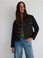 Jeansowa kurtka - dark grey jeans. Szare kurtki damskie Reserved, l, bez wzorów, z bawełny, bez kaptura. W wyprzedaży za 79.99 zł.
