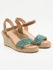 Bellucci Sandały w kolorze jasnobrązowym na koturnie rozmiar: 41. Brązowe sandały damskie Bellucci, bez wzorów, bez obcasa, na koturnie. Za 96.60 zł.