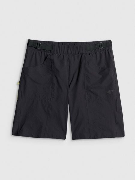 4F Spodenki rowerowe męskie - czarne S. Czarne szorty męskie 4f, bez wzorów, z dzianiny, wakacyjne. Za 199.99 zł.