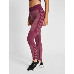 Damskie legginsy mid-rise Hummel Clea. Fioletowe legginsy damskie HUMMEL, xs, bez wzorów, z dzianiny. Za 170.00 zł.