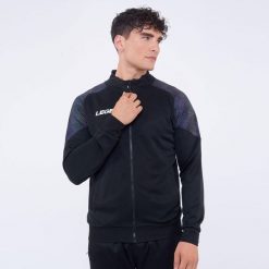 Oversize kurtka sportowa z zamkiem MANILA. Czarne kurtki treningowe męskie Legea, xl, bez wzorów, do biegania. Za 112.00 zł.