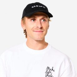 Czapka z daszkiem sztruksowa na deskorolkę CAP900 Make Life Skate Life czarna. Czarne czapki męskie Decathlon, bez wzorów, z bawełny, sportowe. Za 69.99 zł.