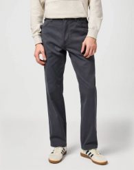 MESKIE SPODNIE WRANGLER TEXAS FADED BLACK 112362479. Czarne spodnie materiałowe męskie Wrangler, bez wzorów. Za 219.99 zł.