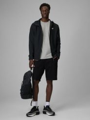 4F Spodenki dresowe męskie - czarne S. Czarne szorty męskie 4f, bez wzorów, z dresówki. Za 79.99 zł.