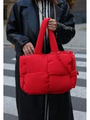 Fritzi aus Preußen Shopper bag "Limited Puffed" w kolorze czerwonym - 41 x 27 x 17 cm rozmiar: onesize. Czerwone shopper bag damskie Fritzi aus Preußen, bez wzorów, z materiału, na ramię, bez dodatków. Za 217.23 zł.