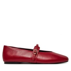 Baleriny Steve Madden. Czerwone baleriny damskie Steve Madden, bez wzorów, bez obcasa. Za 379.99 zł.