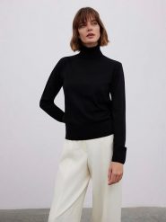 BGN Golf w kolorze czarnym rozmiar: 38. Czarne golfy damskie BGN, bez wzorów, bez ramiączek. Za 157.73 zł.