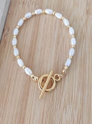 Nakkash Pozłacana bransoletka z kamieniami szlachetnymi rozmiar: onesize. Białe bransoletki damskie Nakkash, pozłacane. Za 30.99 zł.