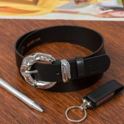 Skórzany pasek damski do spodni sukienki czarna skóra nat 3 cm Beltimore D95 : Kolory - czarny, Rozmiar pasków - r.85-100 cm. Czarne sukienki damskie bez wzorów, ze skóry, bez kołnierzyka, bez ramiączek. Za 41.90 zł.