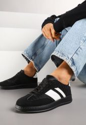 Czarne Sneakersy Typu Kultowe Tenisówki na Półtransparentnej Podeszwie Ulinera. Czarne trampki i tenisówki damskie Born2be, bez wzorów, z jeansu. Za 84.99 zł.