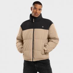 Kurtka puchowa męska Clive wodoodporna. Brązowe kurtki męskie SIROKO, m, bez wzorów, z puchu, bez kaptura. W wyprzedaży za 338.00 zł.