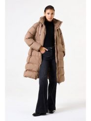 Garcia Płaszcz zimowy w kolorze jasnobrązowym rozmiar: M. Brązowe płaszcze damskie Garcia, na zimę, m, bez wzorów, z puchu. Za 426.99 zł.