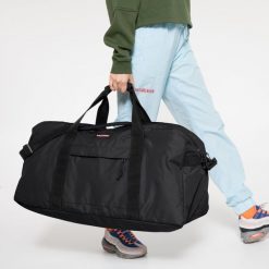 Dorosły Torba Podróżna Eastpak Terminal Plus Czarny. Czarne torebki klasyczne damskie Eastpak, bez wzorów, z materiału, bez dodatków. Za 355.50 zł.
