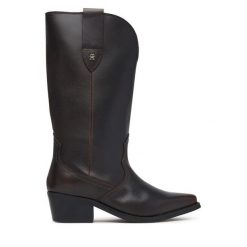 Kozaki Tommy Hilfiger. Brązowe kozaki damskie Tommy Hilfiger, bez obcasa, na słupku. Za 1,299.00 zł.