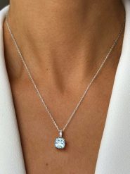 Les Petites Précieuses Srebrny naszyjnik z zawieszką - dł. 16 cm rozmiar: onesize. Niebieskie naszyjniki damskie Les Petites Précieuses, srebrne. Za 247.99 zł.