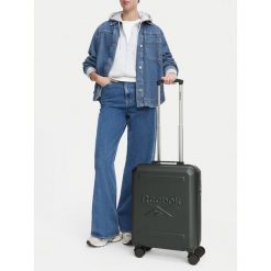 Walizka kabinowa Reebok. Zielone walizki Reebok, bez wzorów. Za 229.99 zł.