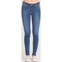 JEANSY SLIM FIT LIU JO. Niebieskie jeansy damskie Liu Jo. Za 287.40 zł.
