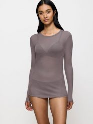 Triumph Koszulka w kolorze szarym rozmiar: XL. Szare bluzki damskie Triumph, xl, bez wzorów, bez kołnierzyka, bez ramiączek. Za 70.24 zł.