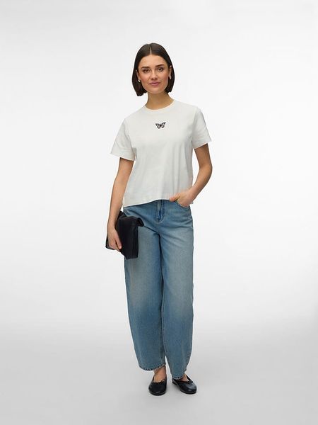 Vero Moda Koszulka w kolorze białym rozmiar: M. Białe bluzki damskie Vero Moda, m, bez wzorów, z bawełny, bez kołnierzyka. Za 81.95 zł.