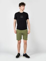 Iceberg Szorty | D0206300 | Mężczyzna | Khaki. Brązowe szorty męskie Iceberg, z bawełny, bez kołnierzyka. W wyprzedaży za 499.00 zł.