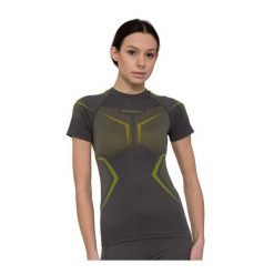 Koszulka damska termoaktywna z krótkim rękawem Brubeck DRY. Szare bielizna termoaktywna damska Brubeck, bez wzorów, z poliamidu. Za 129.99 zł.