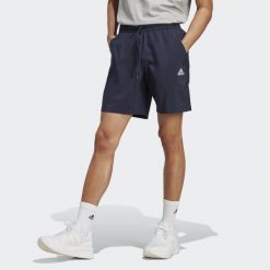 Spodenki krótkie męskie adidas AEROREADY Essentials Chelsea. Czarne szorty męskie Adidas, m, z materiału, na fitness i siłownię. Za 103.00 zł.