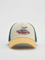 Czapka trucker z nadrukiem - wielobarwny. Czapki męskie Reserved, bez wzorów. W wyprzedaży za 45.99 zł.