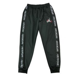 Second life - Spodnie dresowe męskie Jordan Jumpman Warm-Up - Jak nowy. Czarne spodnie sportowe męskie Jordan, z dresówki. Za 149.06 zł.