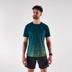 Koszulka do biegania w terenie męska Kiprun Run 500 Resist. Niebieskie t-shirty sportowe męskie KIPRUN, m, z materiału, bez ramiączek, do biegania. Za 89.99 zł.