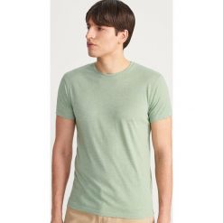 Gładki T-shirt - Zielony. Zielone t-shirty damskie Reserved, s, bez wzorów, bez kołnierzyka. W wyprzedaży za 19.99 zł.