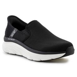 Buty Skechers Orford 232455-BLK czarne. Czarne buty sportowe na co dzień męskie z gumy, bez zapięcia, trekkingowe. Za 585.80 zł.