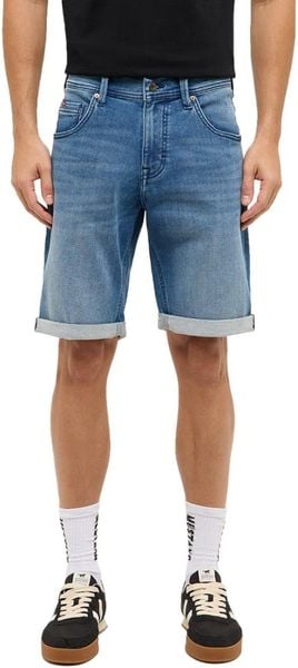 Męskie Szorty Mustang Style Chicago Shorts Z Denim Blue 1017455 5000 583. Niebieskie szorty męskie Mustang, bez wzorów, z denimu. Za 149.99 zł.