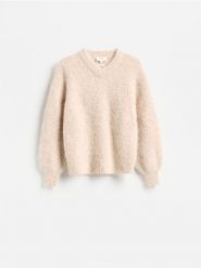 Sweter z dodatkiem alpaki - beżowy. Brązowe swetry klasyczne damskie Reserved, l, z dzianiny, bez kołnierzyka. Za 359.99 zł.