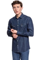 KOSZULA JEANSOWA MĘSKA WRANGLER L/S WESTERN SHIRT DARK INDIGO W5870O61E. Niebieskie koszule męskie Wrangler, l, bez wzorów, z denimu, bez kołnierzyka, bez ramiączek. W wyprzedaży za 69.99 zł.