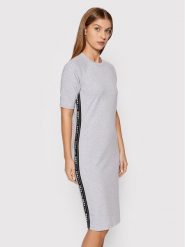 DKNY Sport Sukienka codzienna DP1D4250 Szary Regular Fit. Szare sukienki damskie DKNY Sport, na co dzień, xs, bez wzorów, z bawełny, sportowe, bez kołnierzyka, bez ramiączek, proste. Za 219.99 zł.