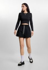 Spodenki sportowe damskie Prosto Boxing. Czarne spodenki sportowe damskie Prosto., s, z materiału, trekkingowe. Za 254.99 zł.
