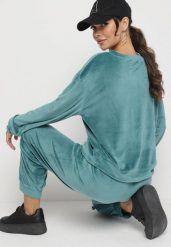 Ciemnozielony Welurowy Komplet Dresowy Bluza z Trójkątnym Dekoltem i Spodnie z Kieszeniami Onchia. Zielone bluzy bez kaptura damskie Born2be, l, z dresówki. Za 99.99 zł.