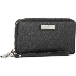 Duży Portfel Damski MICHAEL MICHAEL KORS - Wristlets 32S7STTE2B Black. Czarne portfele damskie MICHAEL Michael Kors, bez wzorów, ze skóry ekologicznej. Za 399.00 zł.
