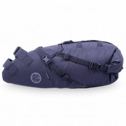 Torba na siodło Acepac. Czarne torebki klasyczne damskie ACEPAC, bez wzorów, bez dodatków. W wyprzedaży za 291.50 zł.