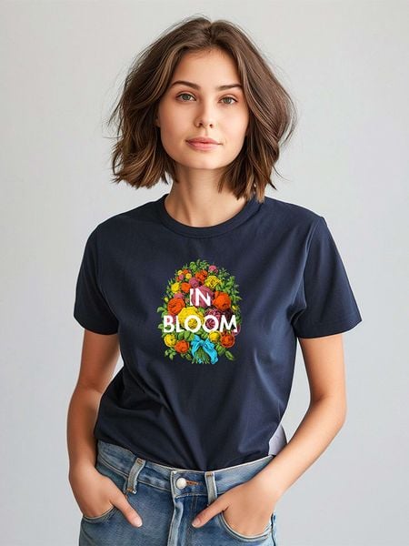 WOOOP Koszulka "In bloom" w kolorze granatowym rozmiar: XL. Niebieskie bluzki damskie Wooop, xl, bez wzorów, z bawełny, bez kołnierzyka. Za 76.95 zł.