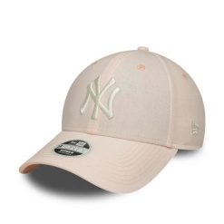 Czapka baseballowa damska New York Yankees New Era 9Forty. Czerwone czapki z daszkiem damskie New Era, bez wzorów. Za 220.00 zł.