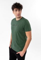 T-shirt z nadrukiem TM-MOTION. Zielone t-shirty męskie Volcano, l, z aplikacjami, z bawełny, bez kołnierzyka. Za 69.99 zł.