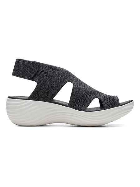 Clarks Skórzane sandały w kolorze antracytowym na koturnie rozmiar: 37,5. Czarne sandały damskie Clarks, bez wzorów, bez obcasa, na koturnie. Za 110.55 zł.