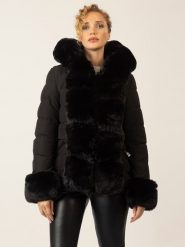 APART Kurtka zimowa w kolorze czarnym rozmiar: 40. Czarne kurtki damskie Apart, na zimę, bez wzorów, z puchu, bez kaptura. Za 425.39 zł.