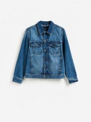 Jeansowa kurtka - niebieski. Niebieskie kurtki męskie Reserved, l, bez wzorów, z denimu, bez kaptura. Za 169.99 zł.