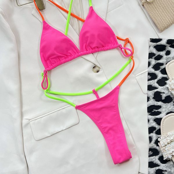 Strój kąpielowy stringi elastyczny materiał plaża aktywności wodne Benedetta. Czerwone stringi damskie Intica, l, bez wzorów, z materiału. Za 129.00 zł.